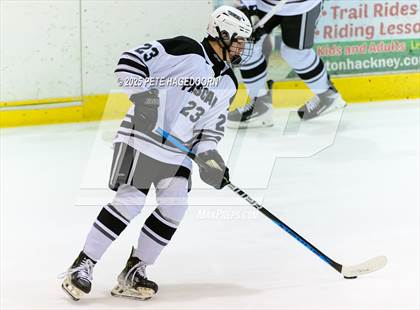 Thumbnail 3 in Pascack Valley @ Montville photogallery.