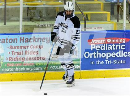 Thumbnail 3 in Pascack Valley @ Montville photogallery.