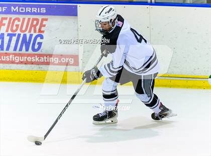 Thumbnail 3 in Pascack Valley @ Montville photogallery.