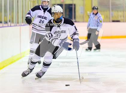 Thumbnail 3 in Pascack Valley @ Montville photogallery.