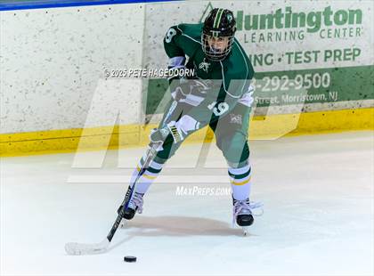 Thumbnail 2 in Pascack Valley @ Montville photogallery.