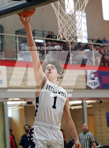 Thumbnail 2 in Winston vs Texas Wind (TAIAO State Tournament) photogallery.