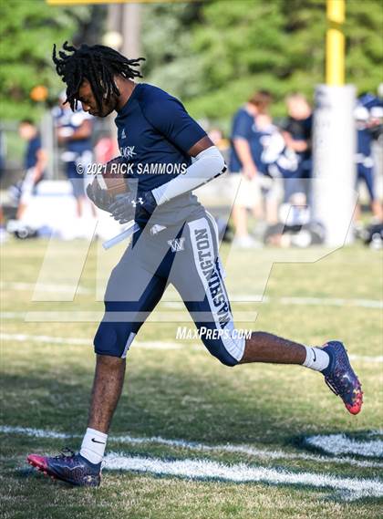 Thumbnail 1 in St. Pauls @ Washington (NCHSAA 2AA Eastern Regional) photogallery.