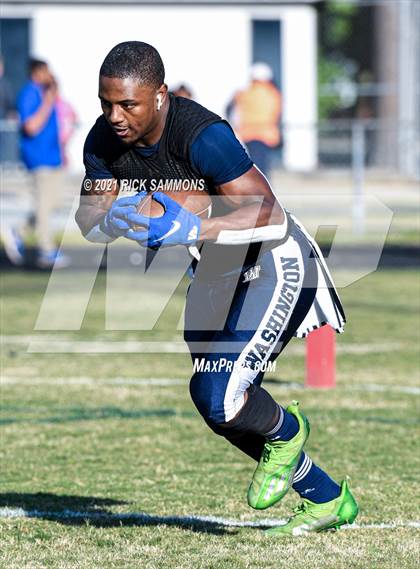 Thumbnail 1 in St. Pauls @ Washington (NCHSAA 2AA Eastern Regional) photogallery.