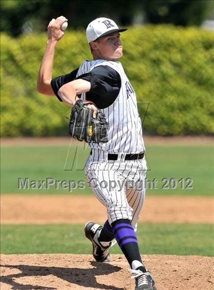 Thumbnail 1 in El Toro vs. James River (Hard 9 National Classic) photogallery.