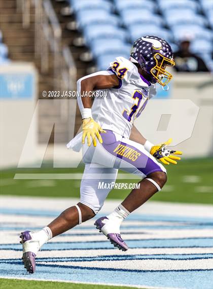 Thumbnail 1 in Tarboro vs Mount Airy (NCHSAA 1A Final) photogallery.