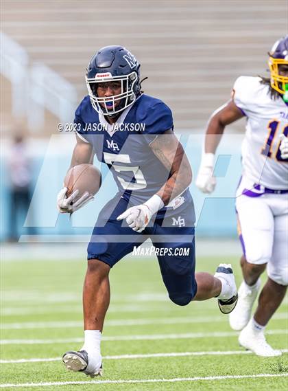 Thumbnail 1 in Tarboro vs Mount Airy (NCHSAA 1A Final) photogallery.