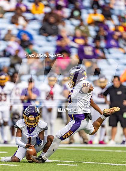 Thumbnail 2 in Tarboro vs Mount Airy (NCHSAA 1A Final) photogallery.