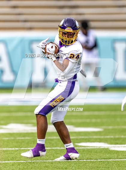 Thumbnail 2 in Tarboro vs Mount Airy (NCHSAA 1A Final) photogallery.