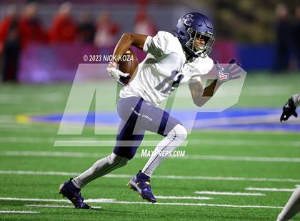 Thumbnail 2 in Sierra Canyon vs. Mater Dei (CIF SS D1 Semifinal) photogallery.