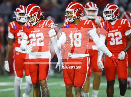 Thumbnail 3 in Sierra Canyon vs. Mater Dei (CIF SS D1 Semifinal) photogallery.