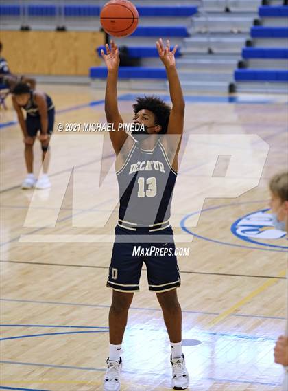 Thumbnail 1 in Decatur @ Tahoma photogallery.