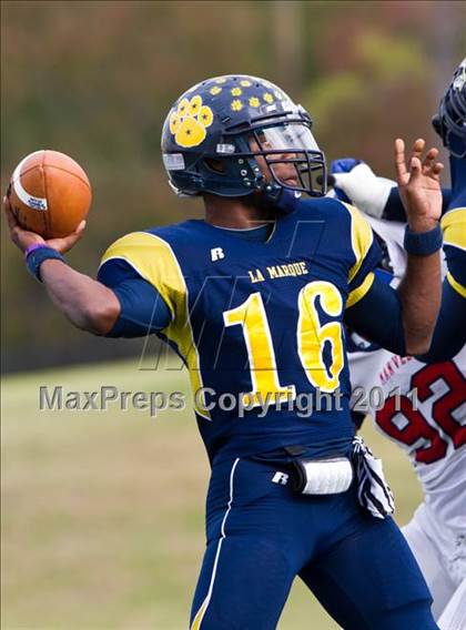 Thumbnail 3 in La Marque vs Manvel (4A Div 2 Region 3 Quarterfinal) photogallery.