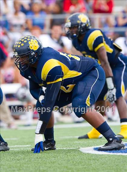 Thumbnail 2 in La Marque vs Manvel (4A Div 2 Region 3 Quarterfinal) photogallery.