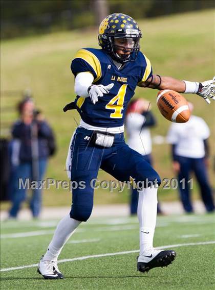 Thumbnail 1 in La Marque vs Manvel (4A Div 2 Region 3 Quarterfinal) photogallery.