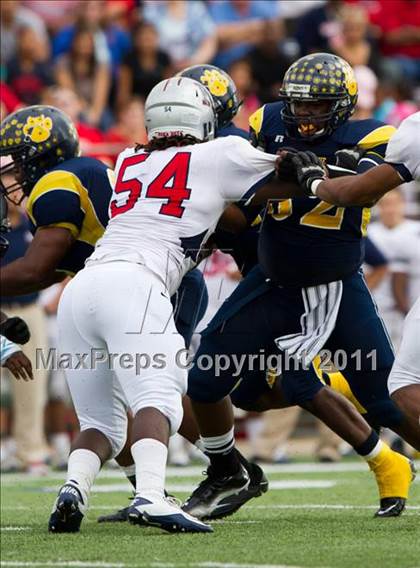 Thumbnail 3 in La Marque vs Manvel (4A Div 2 Region 3 Quarterfinal) photogallery.