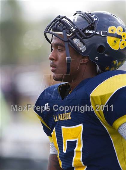 Thumbnail 3 in La Marque vs Manvel (4A Div 2 Region 3 Quarterfinal) photogallery.