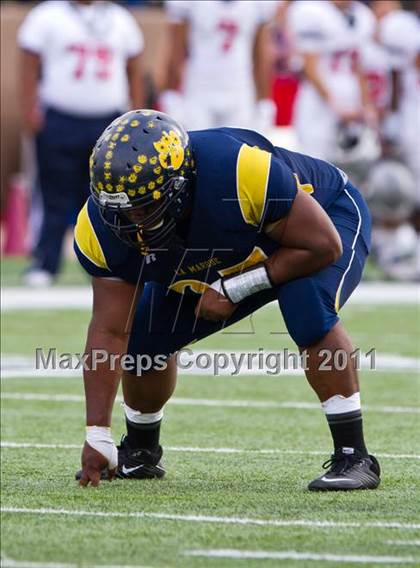 Thumbnail 3 in La Marque vs Manvel (4A Div 2 Region 3 Quarterfinal) photogallery.