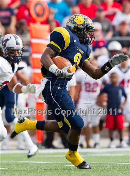 Thumbnail 1 in La Marque vs Manvel (4A Div 2 Region 3 Quarterfinal) photogallery.