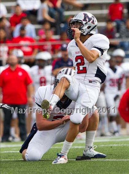 Thumbnail 3 in La Marque vs Manvel (4A Div 2 Region 3 Quarterfinal) photogallery.