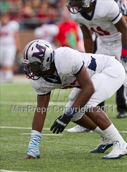 Thumbnail 2 in La Marque vs Manvel (4A Div 2 Region 3 Quarterfinal) photogallery.