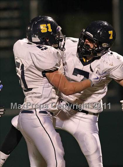Thumbnail 3 in Victor vs. Aquinas Institute (Section 5 Class A Final) photogallery.