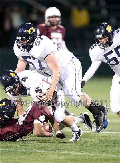 Thumbnail 2 in Victor vs. Aquinas Institute (Section 5 Class A Final) photogallery.