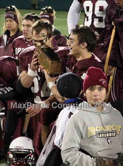 Thumbnail 2 in Victor vs. Aquinas Institute (Section 5 Class A Final) photogallery.