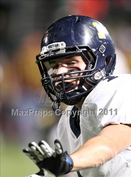 Thumbnail 1 in Victor vs. Aquinas Institute (Section 5 Class A Final) photogallery.