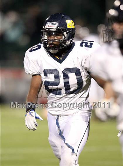 Thumbnail 1 in Victor vs. Aquinas Institute (Section 5 Class A Final) photogallery.