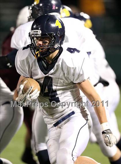Thumbnail 1 in Victor vs. Aquinas Institute (Section 5 Class A Final) photogallery.