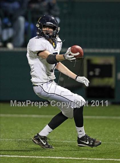 Thumbnail 3 in Victor vs. Aquinas Institute (Section 5 Class A Final) photogallery.