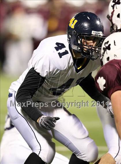 Thumbnail 1 in Victor vs. Aquinas Institute (Section 5 Class A Final) photogallery.