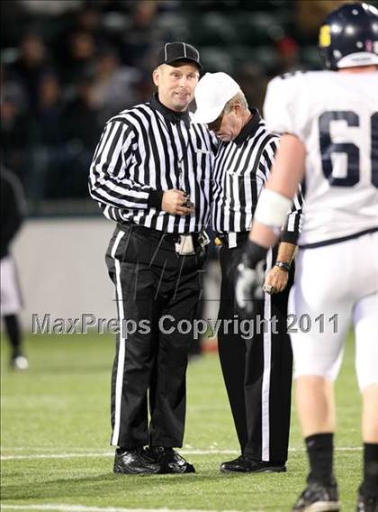 Thumbnail 2 in Victor vs. Aquinas Institute (Section 5 Class A Final) photogallery.
