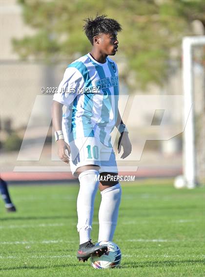 Thumbnail 2 in Cheyenne vs Sky Pointe (3A Southern Region Playoffs Quarterfinals) photogallery.