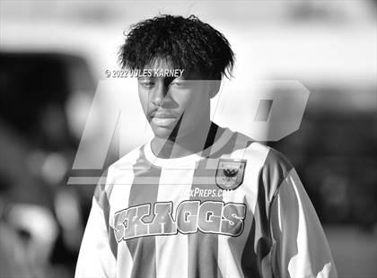 Thumbnail 3 in Cheyenne vs Sky Pointe (3A Southern Region Playoffs Quarterfinals) photogallery.