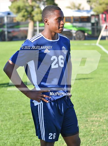 Thumbnail 3 in Cheyenne vs Sky Pointe (3A Southern Region Playoffs Quarterfinals) photogallery.