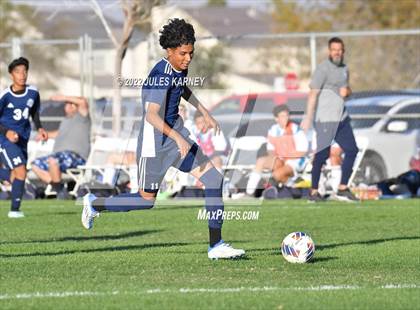 Thumbnail 2 in Cheyenne vs Sky Pointe (3A Southern Region Playoffs Quarterfinals) photogallery.