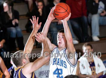Thumbnail 1 in Auburn vs. Williamsville (Sangamon County Tourney Semi-final) photogallery.