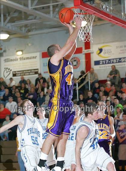 Thumbnail 1 in Auburn vs. Williamsville (Sangamon County Tourney Semi-final) photogallery.