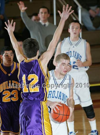 Thumbnail 1 in Auburn vs. Williamsville (Sangamon County Tourney Semi-final) photogallery.