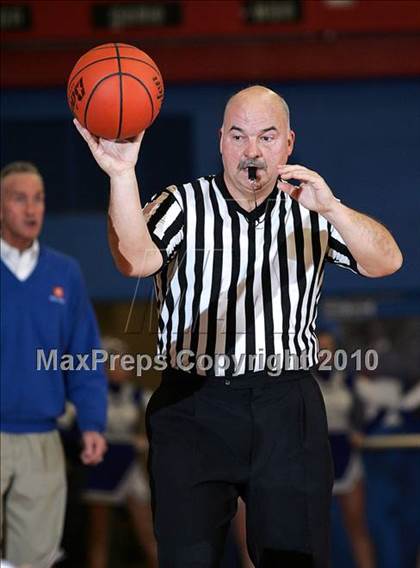 Thumbnail 1 in Auburn vs. Williamsville (Sangamon County Tourney Semi-final) photogallery.