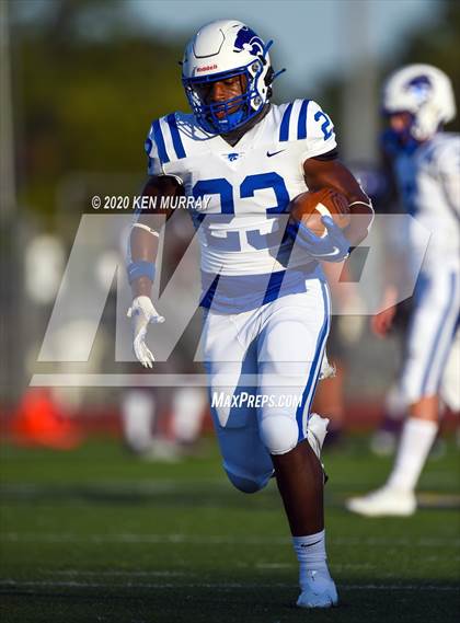 Thumbnail 1 in Cypress Creek vs Klein Cain photogallery.
