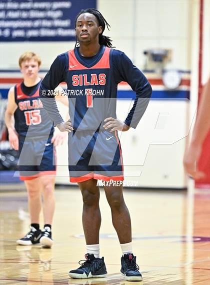 Thumbnail 1 in Silas vs Eastmont (T-Town Throwdown) photogallery.