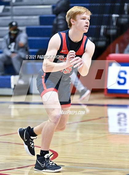 Thumbnail 1 in Silas vs Eastmont (T-Town Throwdown) photogallery.