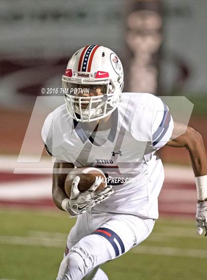 Thumbnail 2 in King vs Paloma Valley (CIF Division 5 Round 1 Playoff) photogallery.