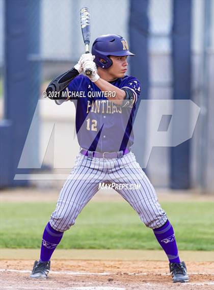 Thumbnail 2 in Calallen vs. Navarro (UIL 4A Regional Semifinal) photogallery.