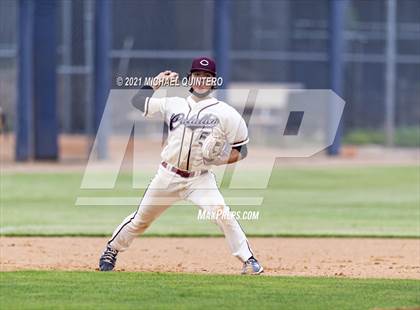 Thumbnail 2 in Calallen vs. Navarro (UIL 4A Regional Semifinal) photogallery.