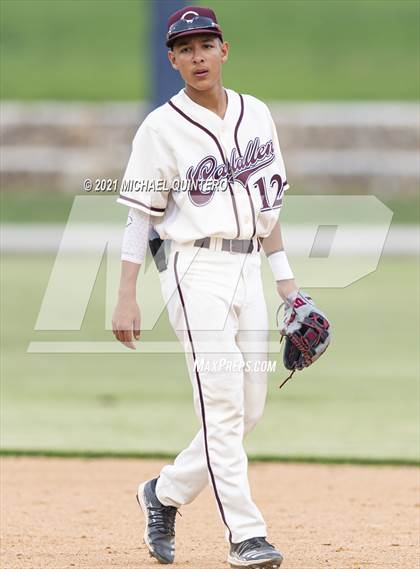 Thumbnail 1 in Calallen vs. Navarro (UIL 4A Regional Semifinal) photogallery.