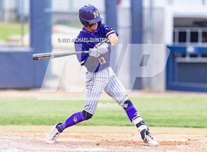 Thumbnail 2 in Calallen vs. Navarro (UIL 4A Regional Semifinal) photogallery.